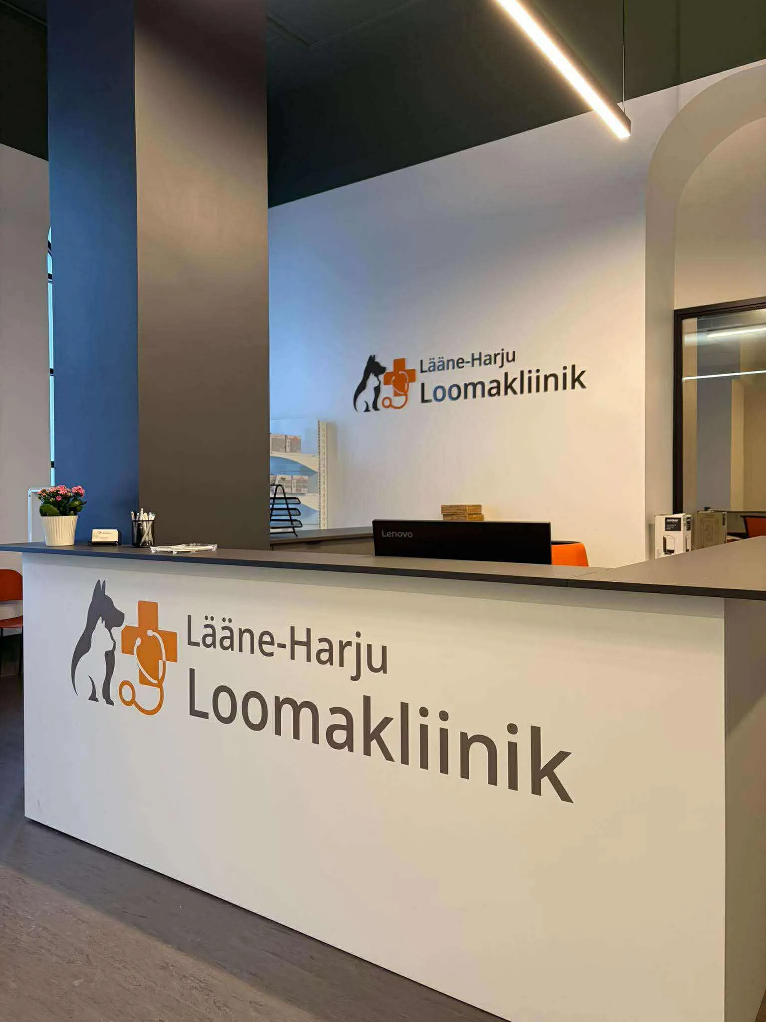 Lääne-Harju Loomakliiniku vastuvõtulaud